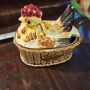 Vintage Japan Hen on nest cermanic  gravy dish with lid